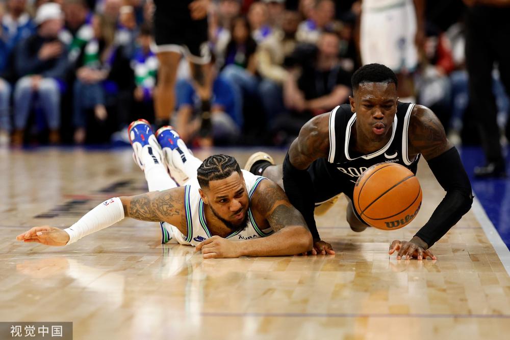 张怡宁在比 张怡宁在比