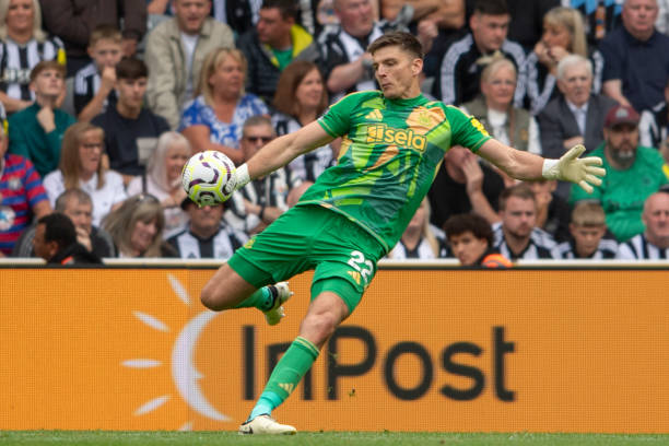 格瓦迪奥尔双响 曼城4-0富勒姆 反超阿森纳2分领跑.