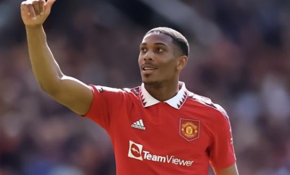 他的成长历 他的成长历